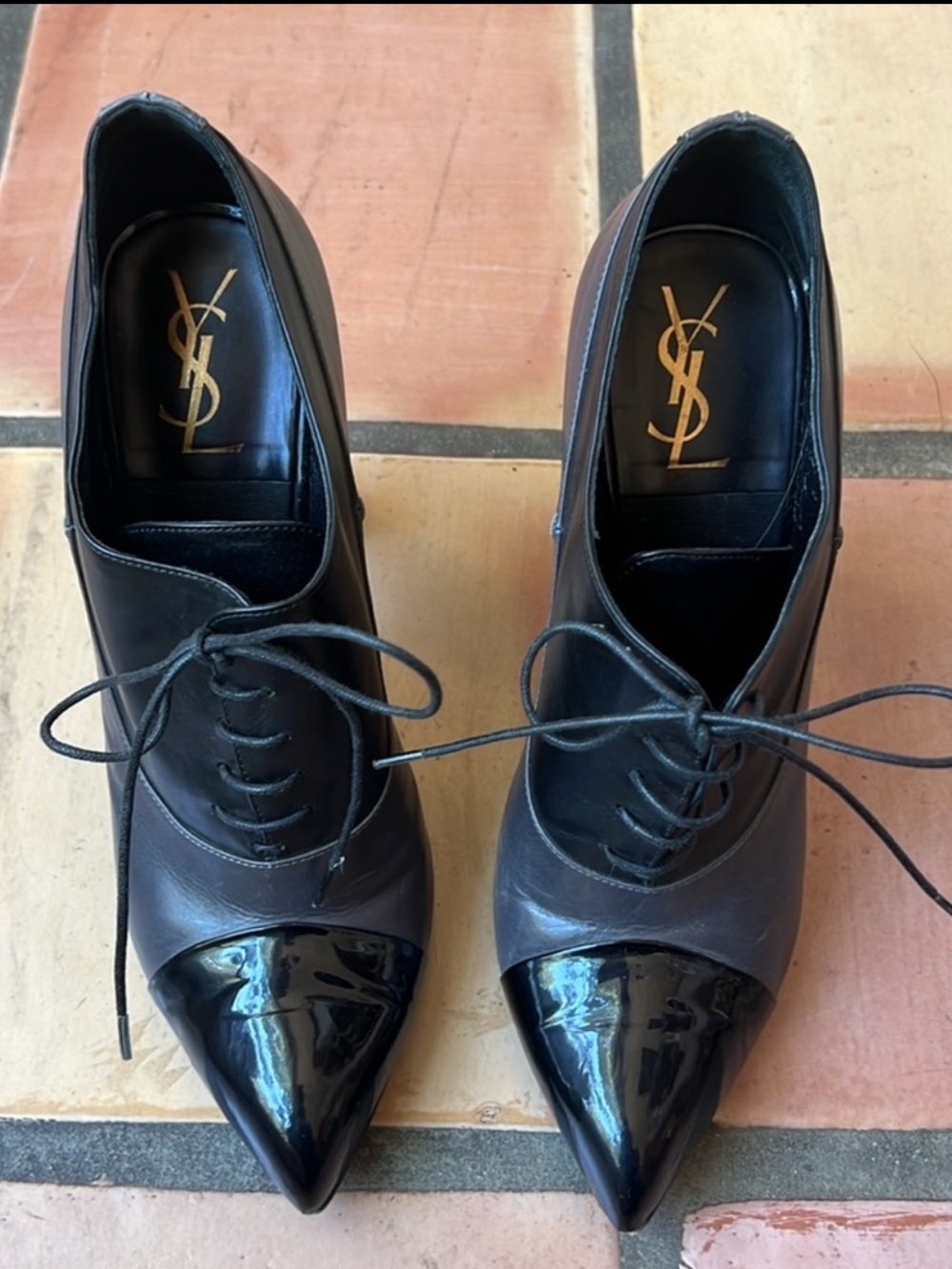 Yves Saint Laurent Black Oxford heels